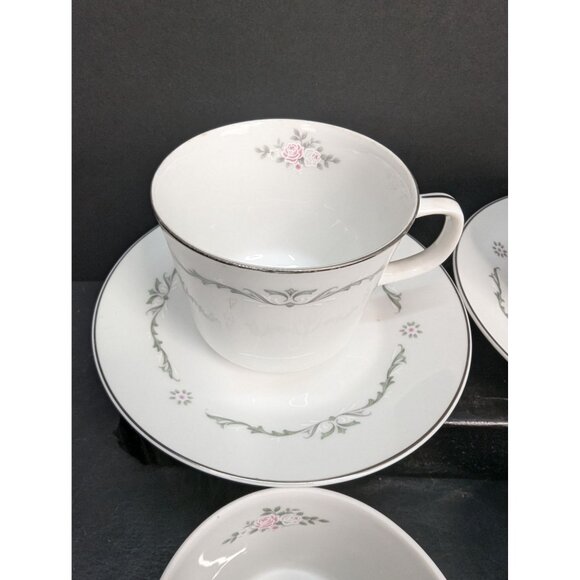 Signature Collection Select Fine China Petite Bouquet 114 4 Teacup and 2 Saucer - Picture 2 of 11